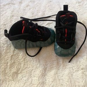 Nike lil’ posite one